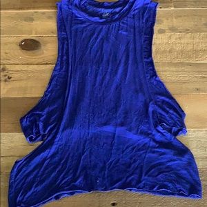 Alo Yoga tank top in sapphire